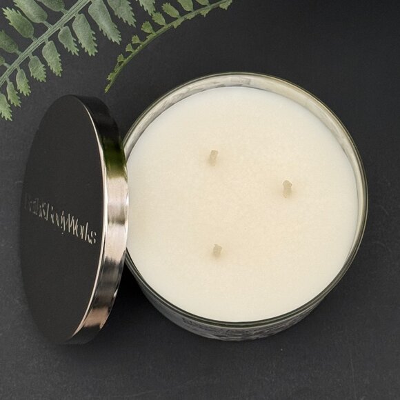 BBW Frosted Coconut Snowball Bath & Body Works 3 Wick Candle - Picture 6 of 10